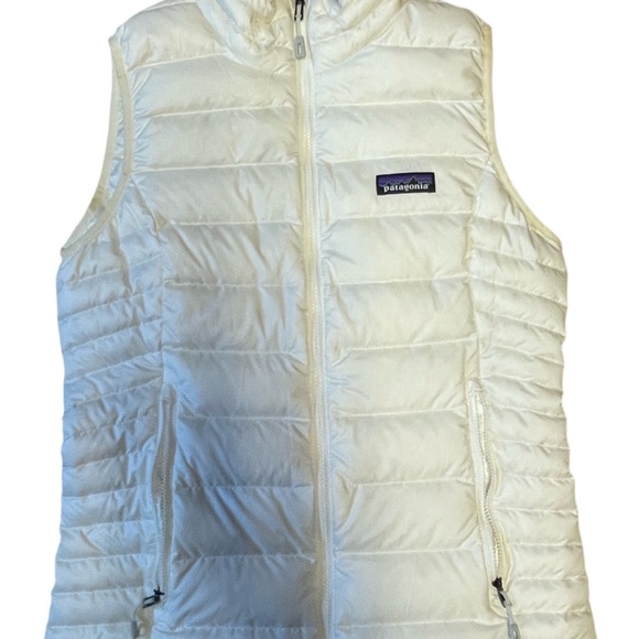 Women’s Patagonia Vest - Picture 2 of 4